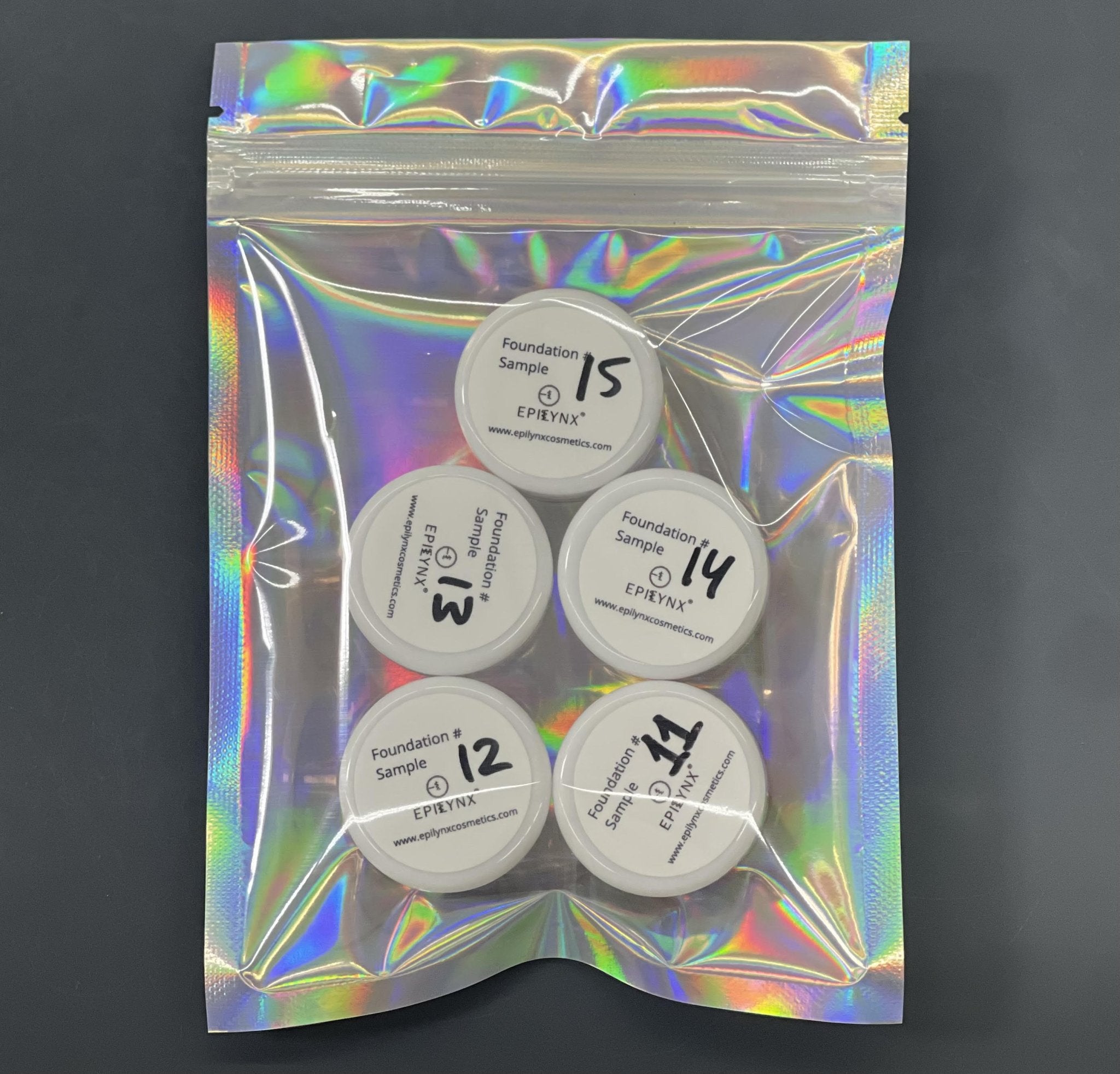 Full Coverage Foundation with SPF 15 - Planet & Pine