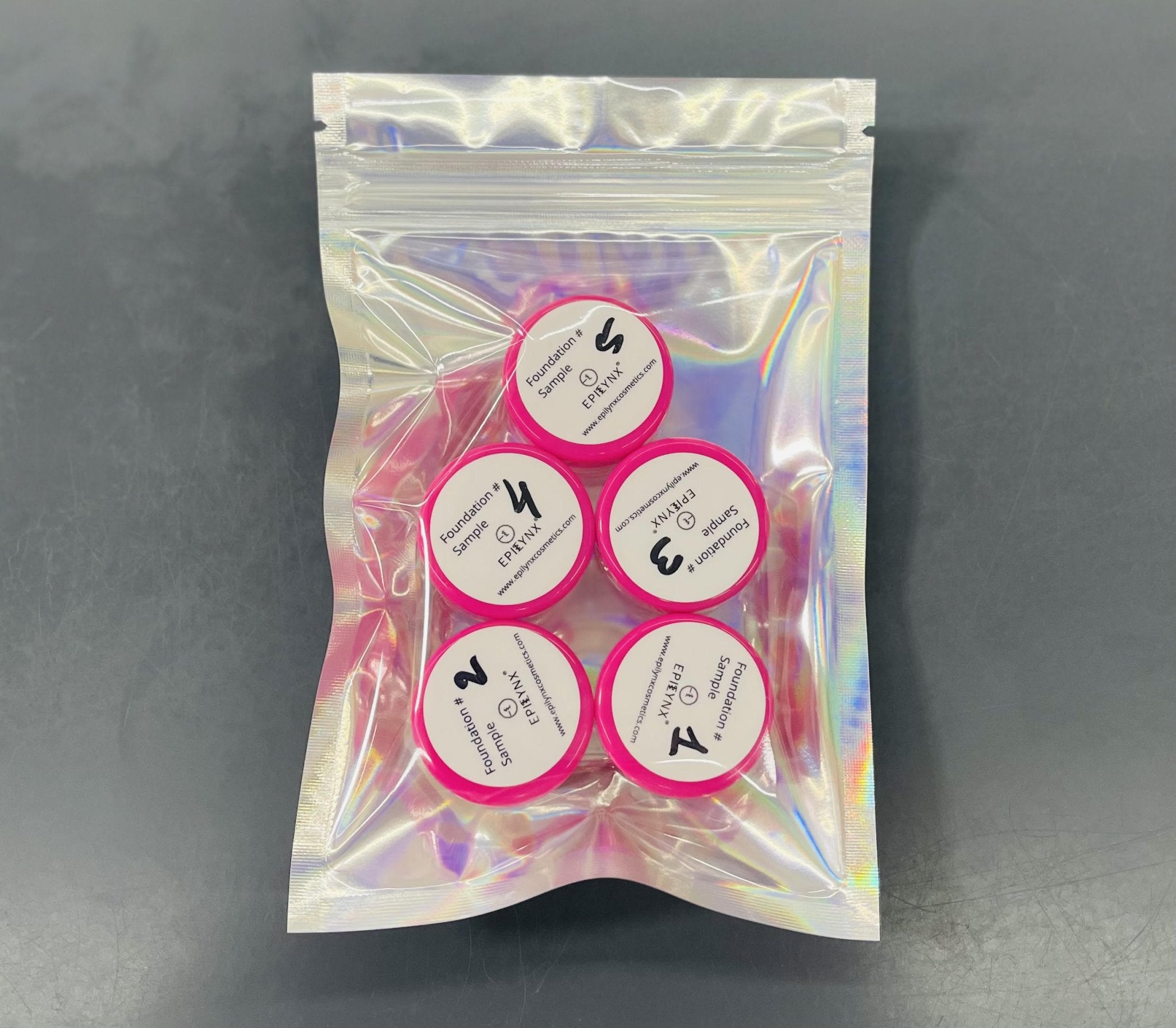 Full Coverage Foundation with SPF 15 - Planet & Pine